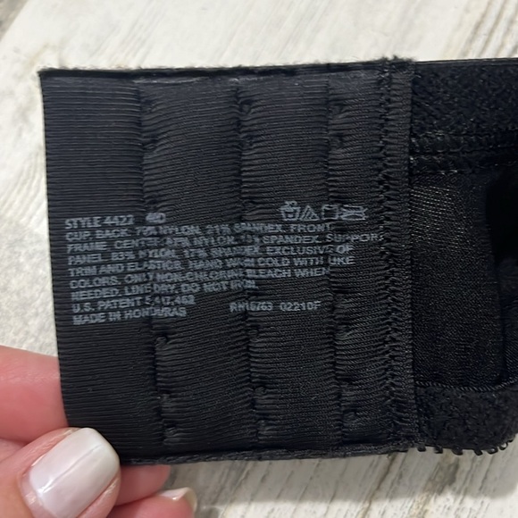 Playtex Beautiful Lift Classic Support Bra Size 40D NWT - Picture 5 of 7